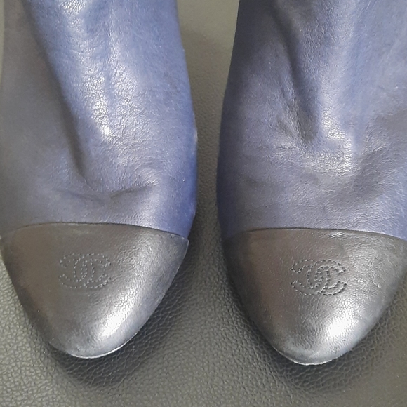 Authentic Chanel booties/Ankle boots - Picture 2 of 7